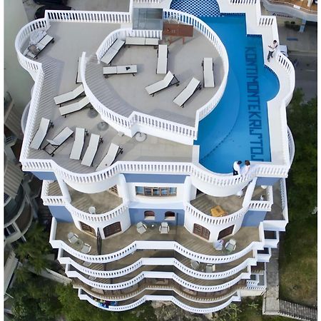 Monte Cristo Hotel With Rooftop Pool Saranda Kültér fotó