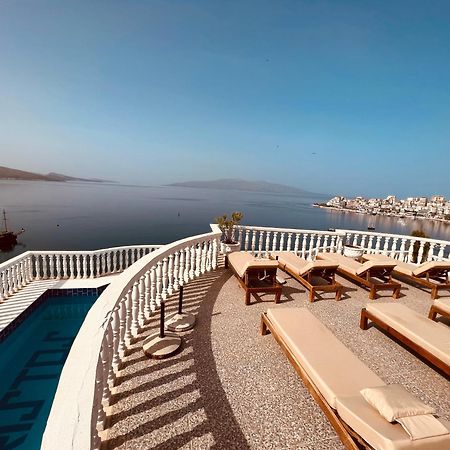 Monte Cristo Hotel With Rooftop Pool Saranda Kültér fotó