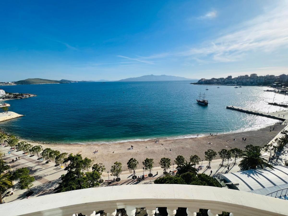 Monte Cristo Hotel With Rooftop Pool Saranda Kültér fotó