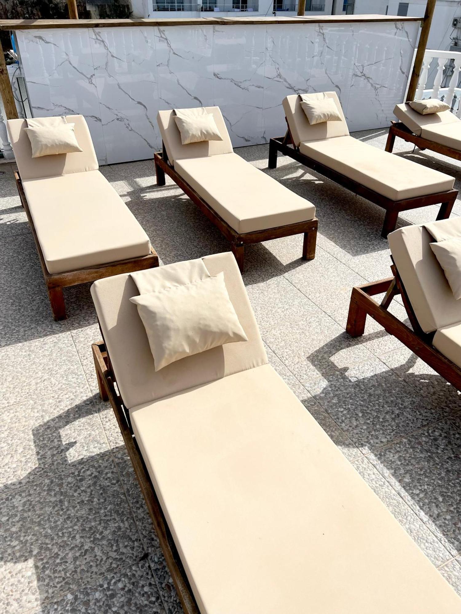 Monte Cristo Hotel With Rooftop Pool Saranda Kültér fotó